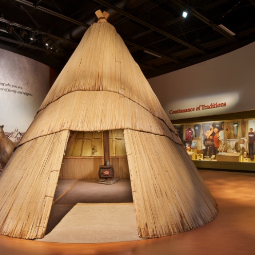 Tule mat lodge inside the Wanapum Heritage Center